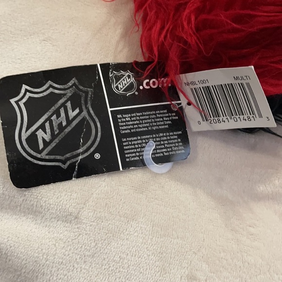 NWT Blackhawks beanie hat - Picture 5 of 5